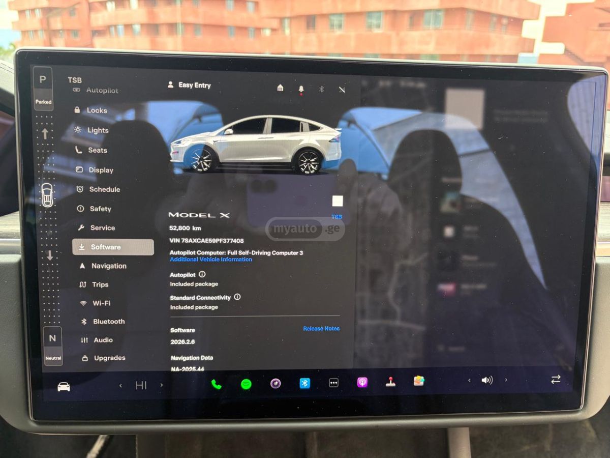 Tesla Model X - фото 4