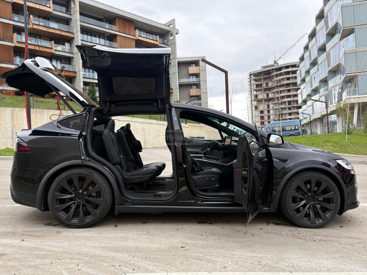 Tesla Model X - фото 6