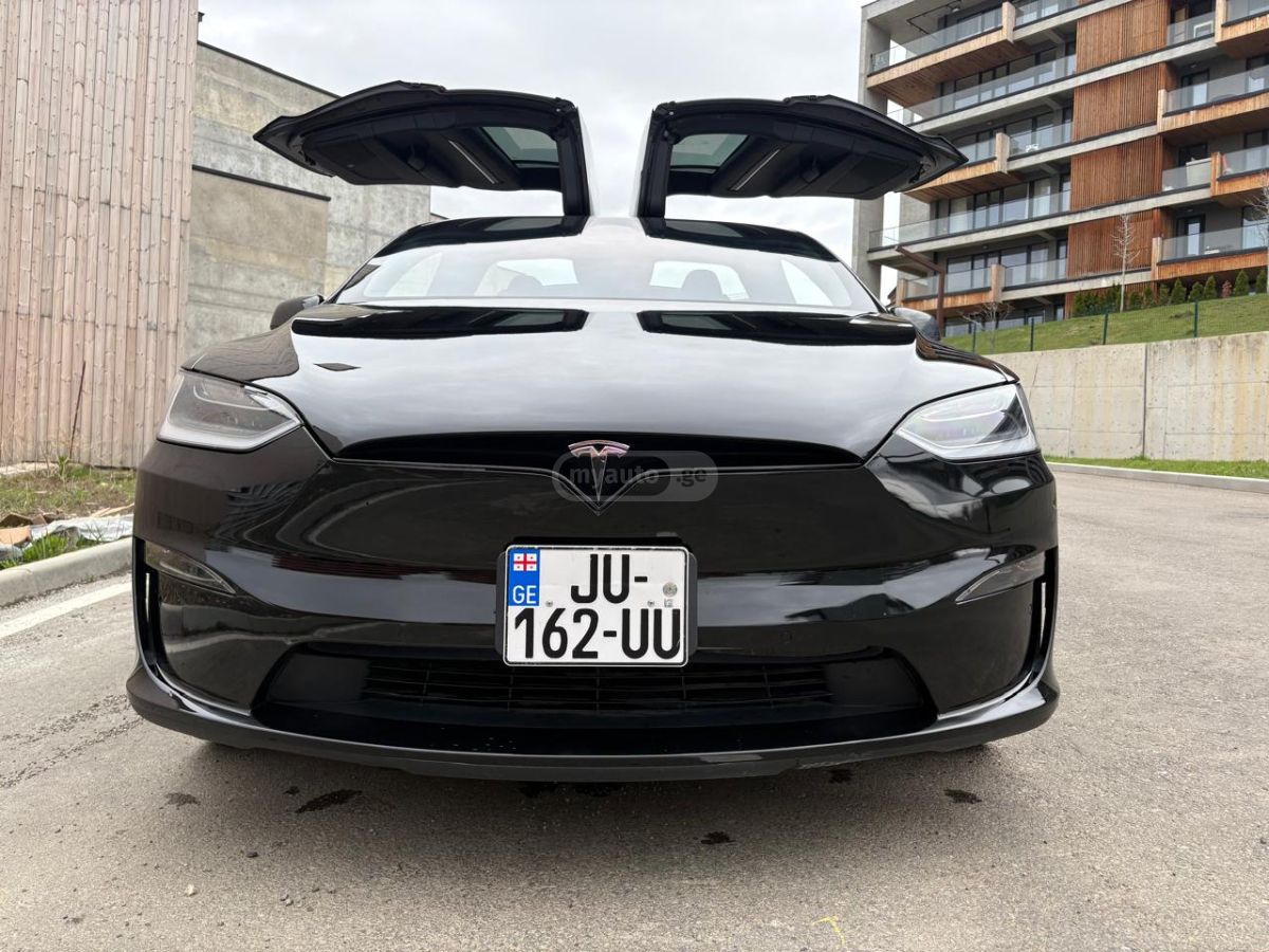 Tesla Model X - фото 7