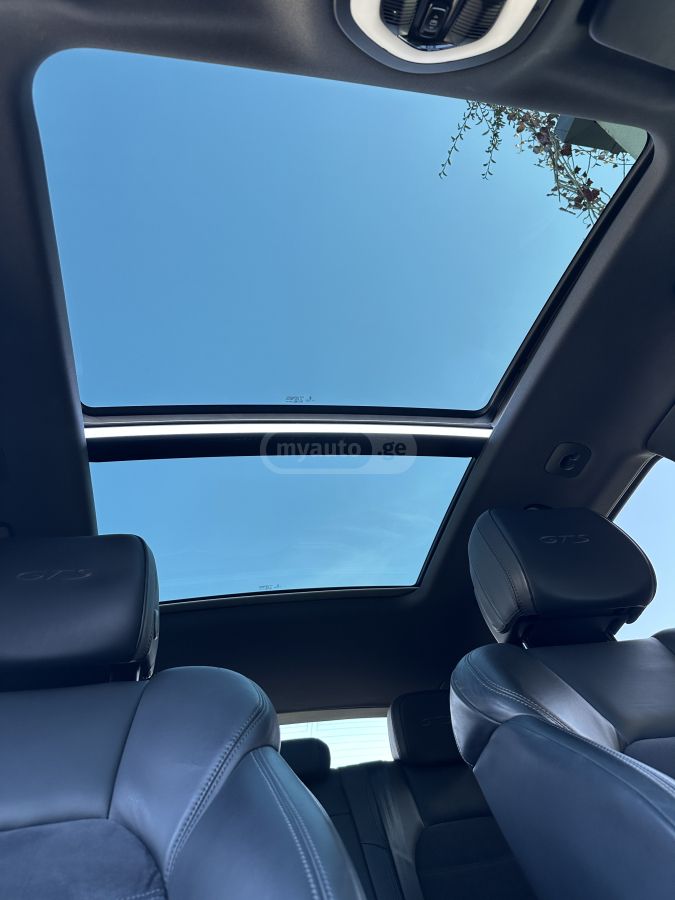 Porsche Macan - фото 10