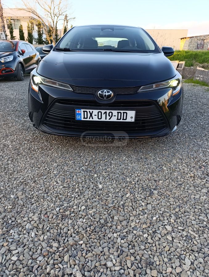 Toyota Corolla - фото 1