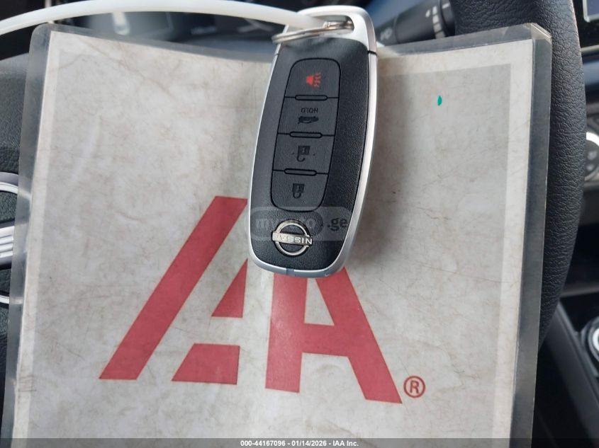 Nissan Versa 2025 — миниатюра 10