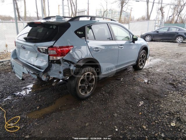 Subaru Crosstrek - фото 2