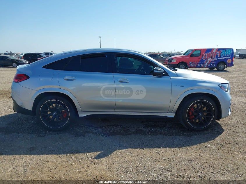 Mercedes-Benz GLE 63 AMG - фото 12