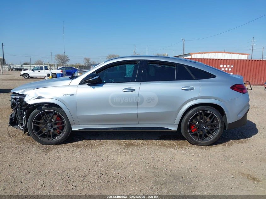 Mercedes-Benz GLE 63 AMG - фото 13