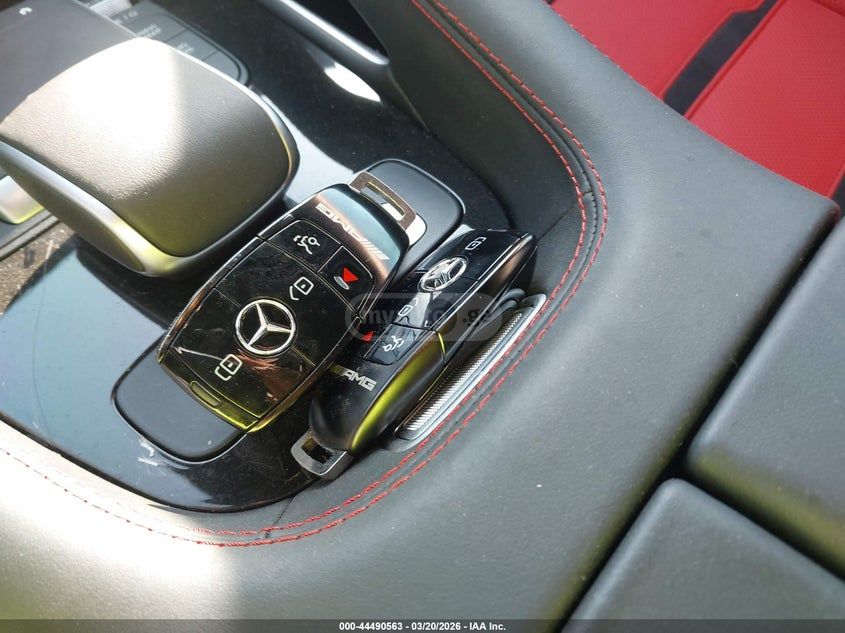 Mercedes-Benz GLE 63 AMG - фото 9