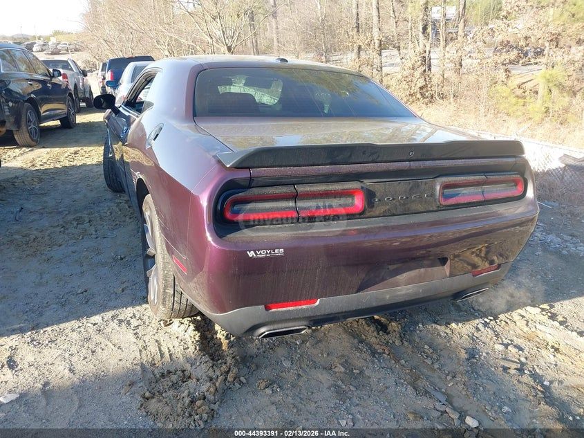 Dodge Challenger - фото 3