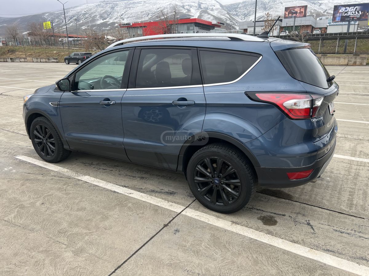 Ford Escape - фото 2
