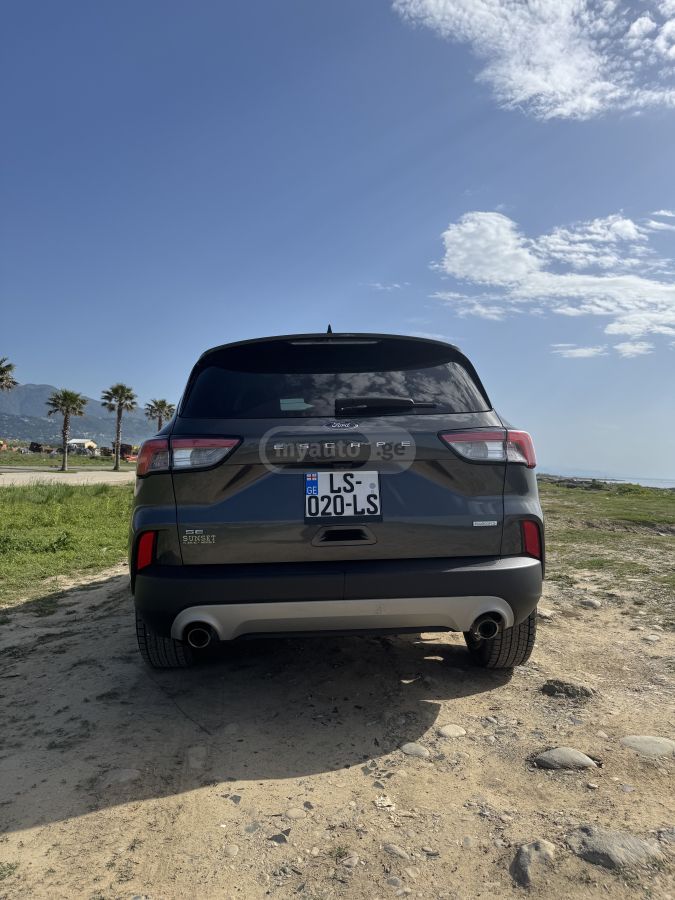 Ford Escape - фото 2