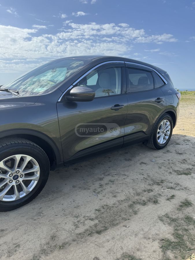 Ford Escape - фото 4