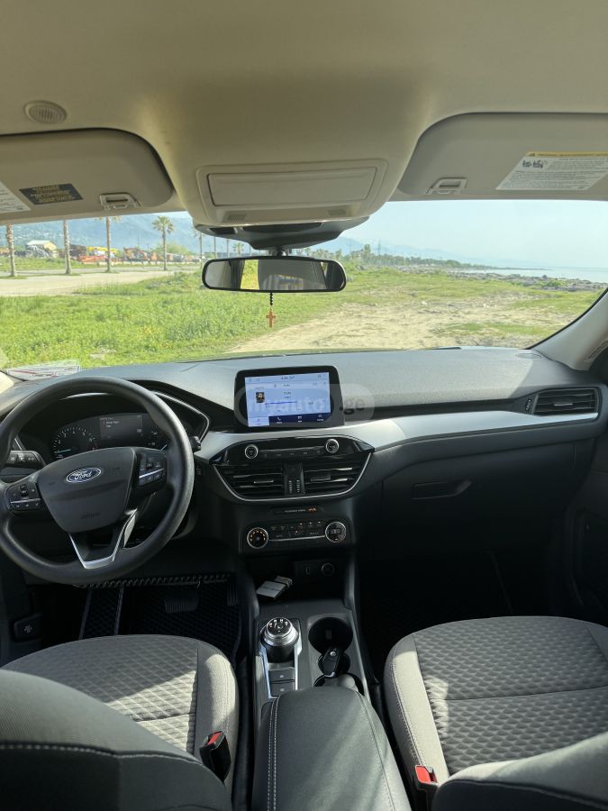 Ford Escape - фото 7