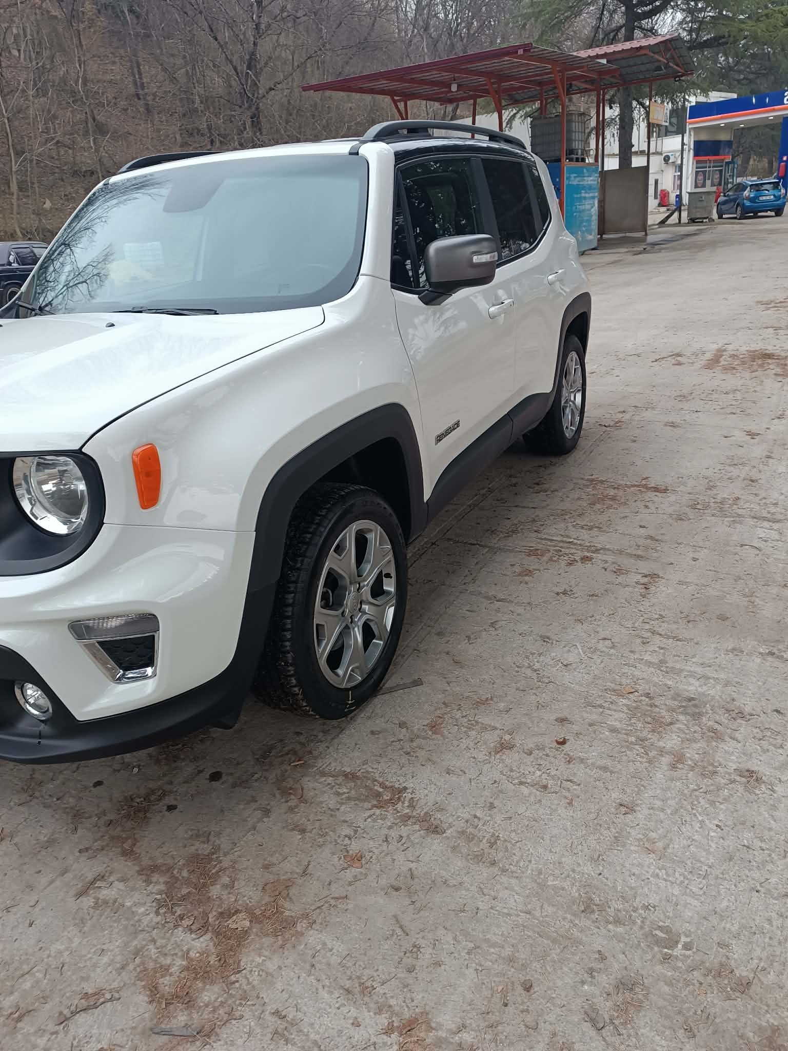 Jeep Renegade - фото 2