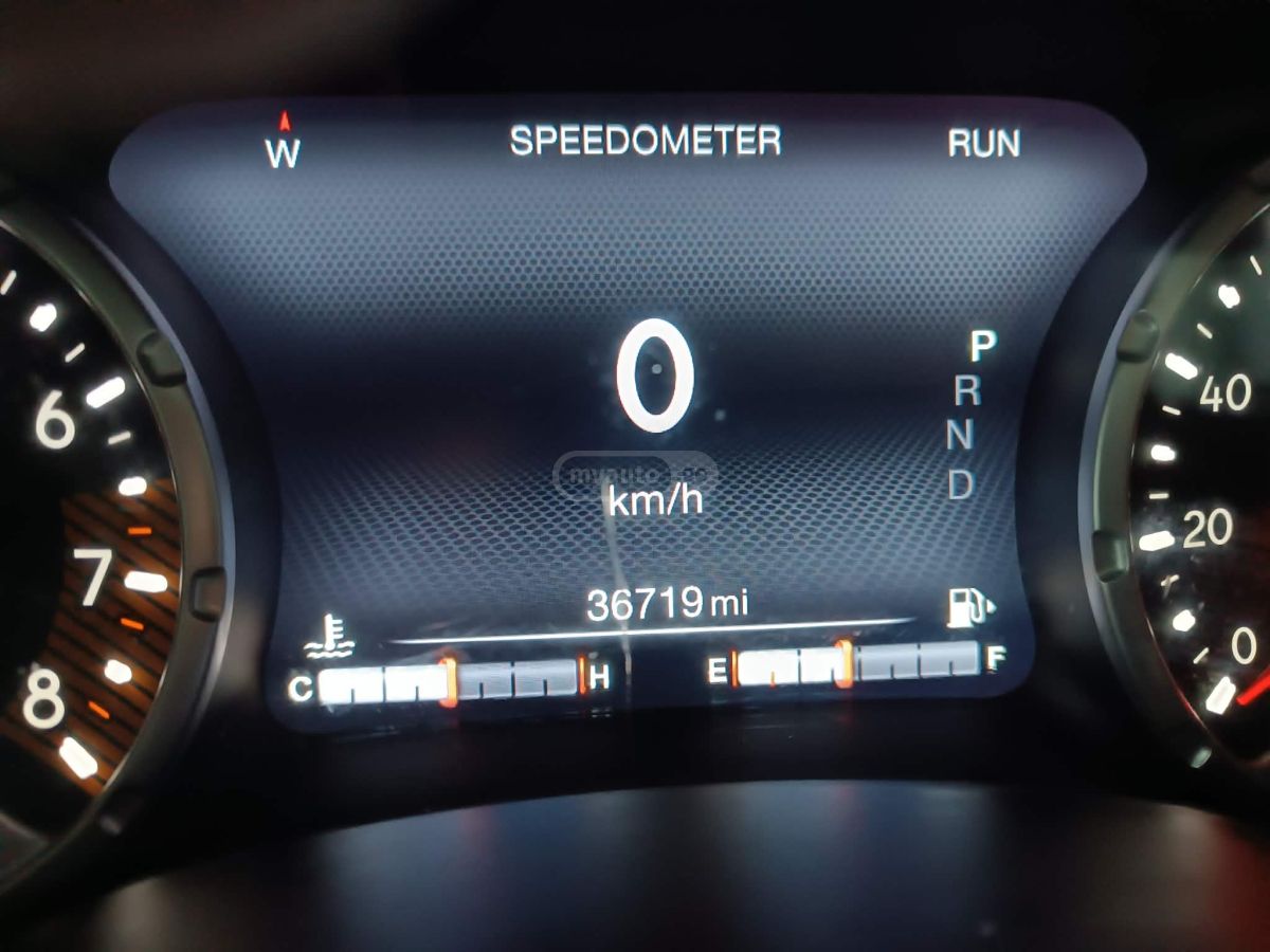 Jeep Renegade - фото 5