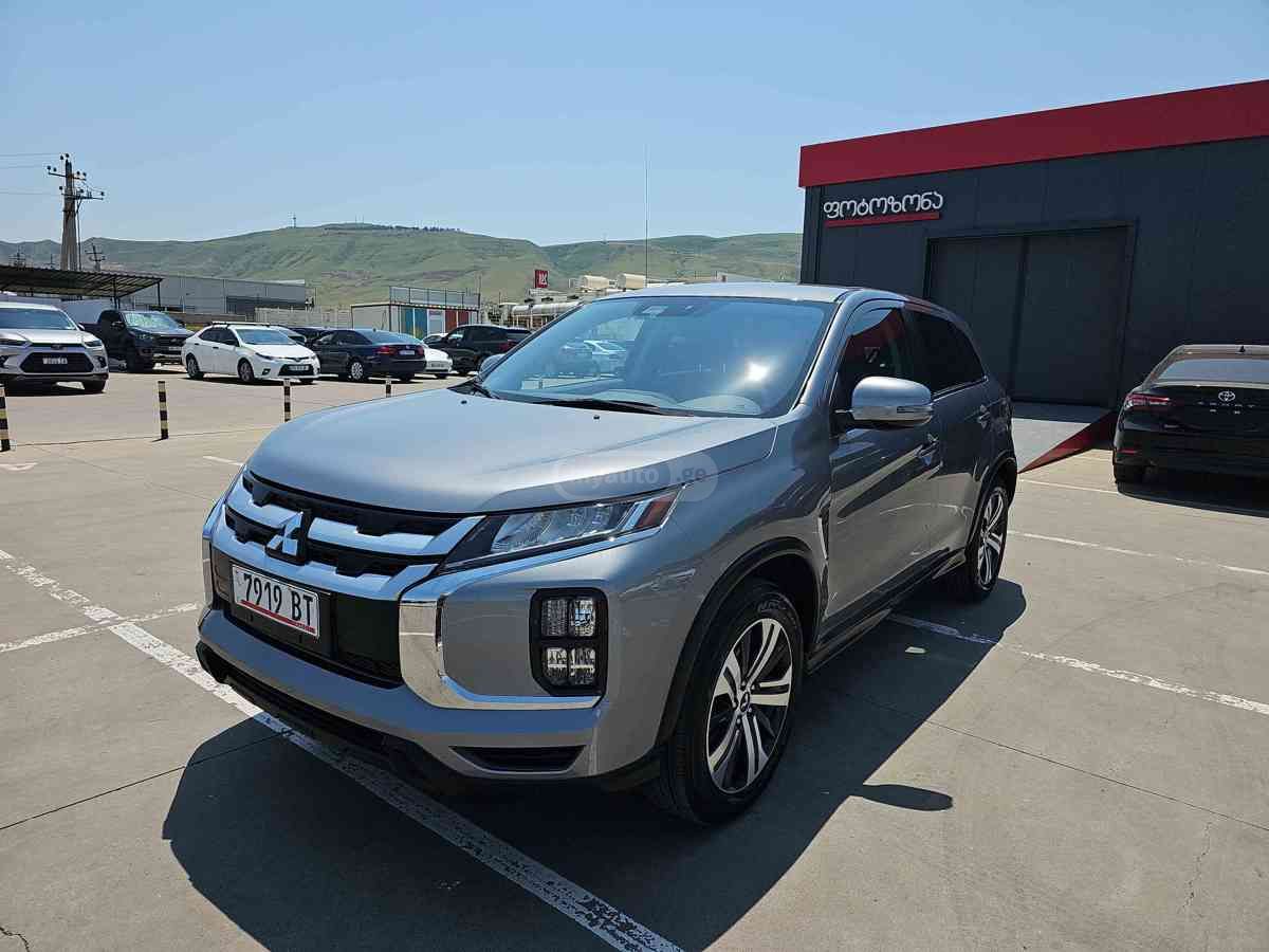 Mitsubishi Mitsubishi Outlander — миниатюра 1