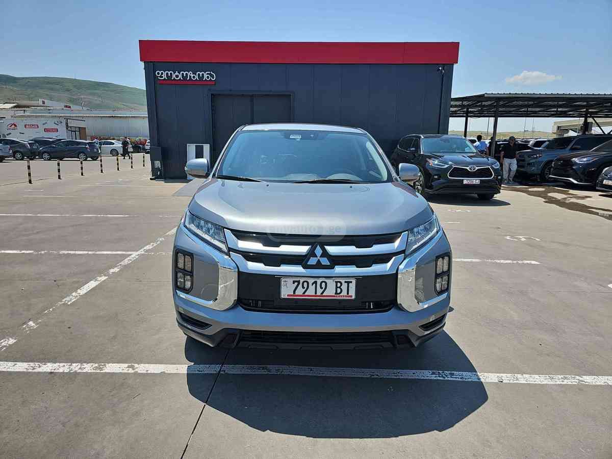 Mitsubishi Mitsubishi Outlander — миниатюра 2