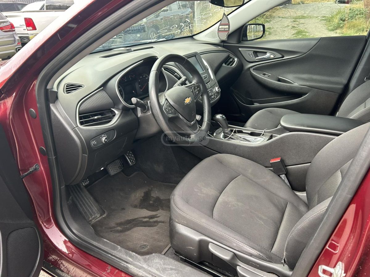 Chevrolet Malibu - фото 10
