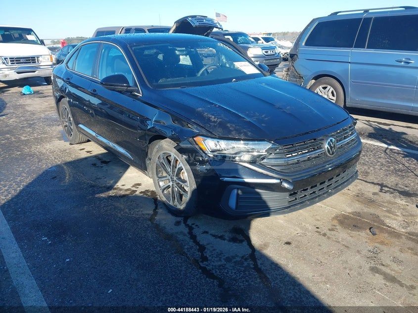 Volkswagen Jetta - фото 1