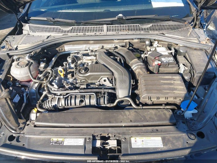 Volkswagen Jetta - фото 10