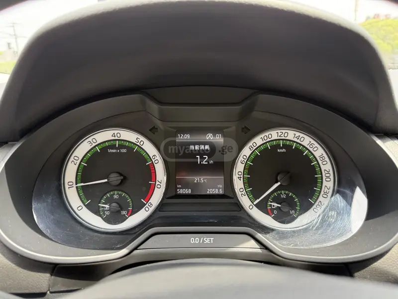 Skoda Octavia - фото 11