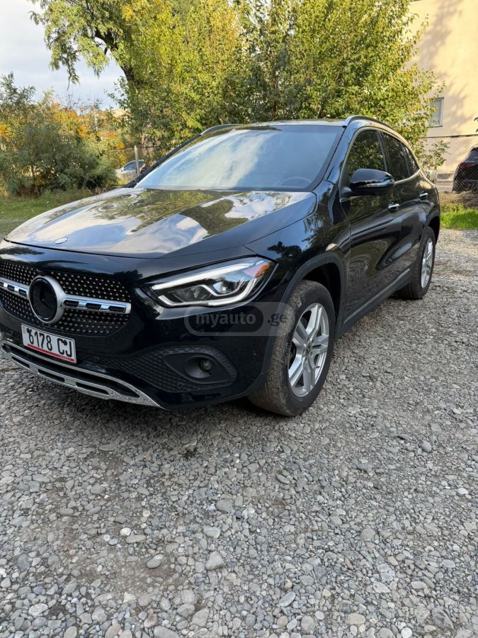 Mercedes-Benz GLA 250 - фото 1