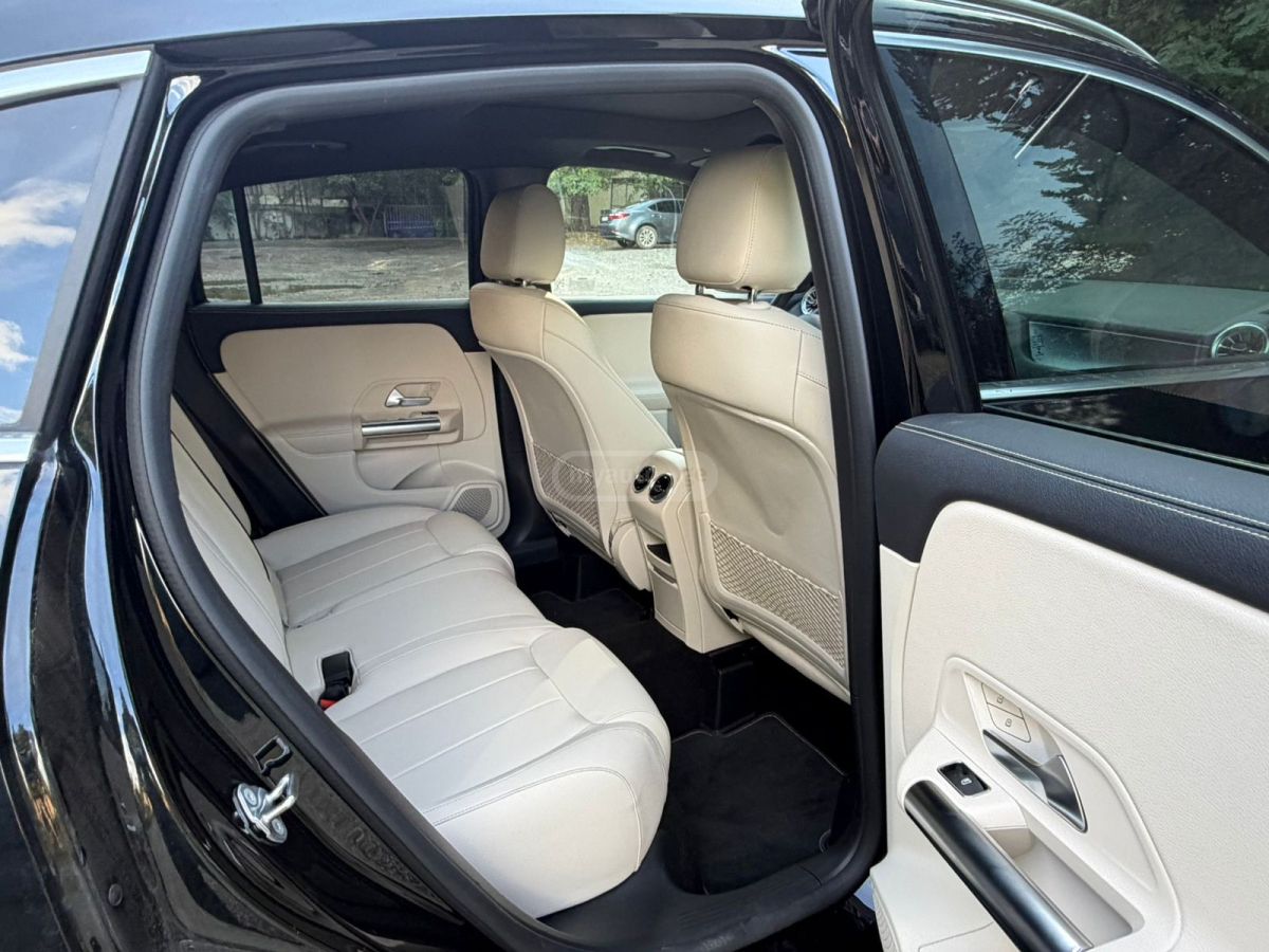 Mercedes-Benz GLA 250 - фото 11
