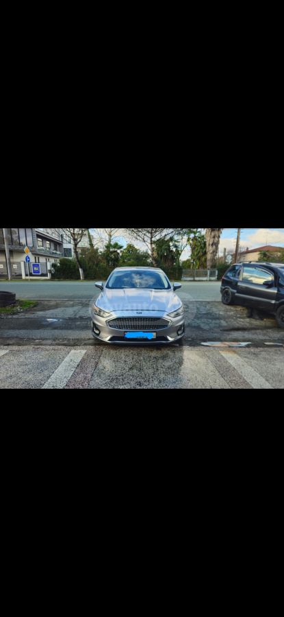 Ford Fusion - фото 1