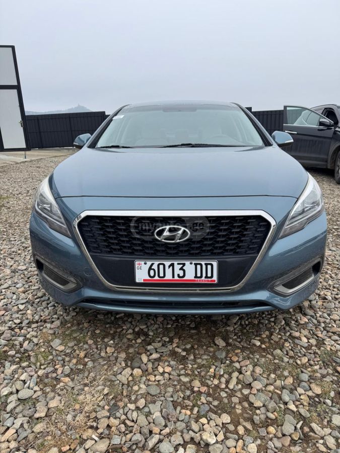 Hyundai Sonata - фото 1