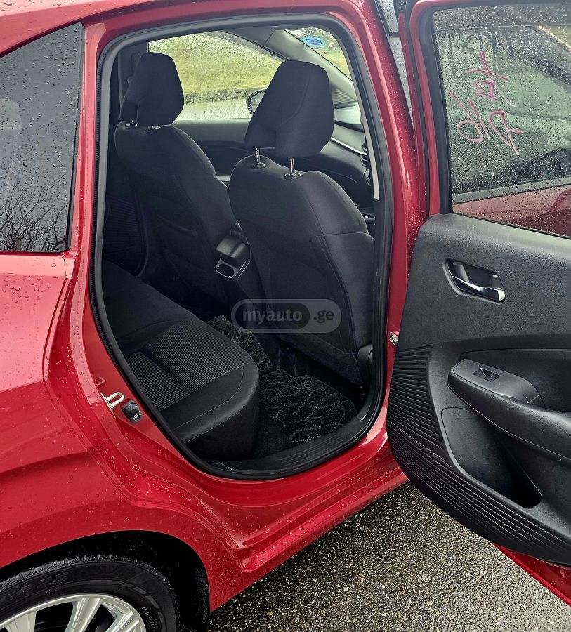 Nissan Note - фото 13