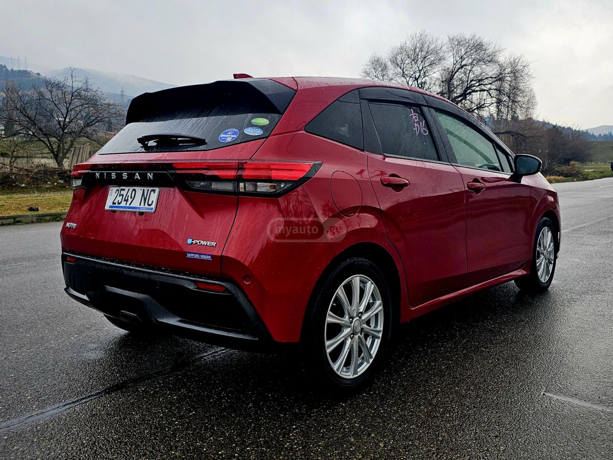 Nissan Note - фото 2