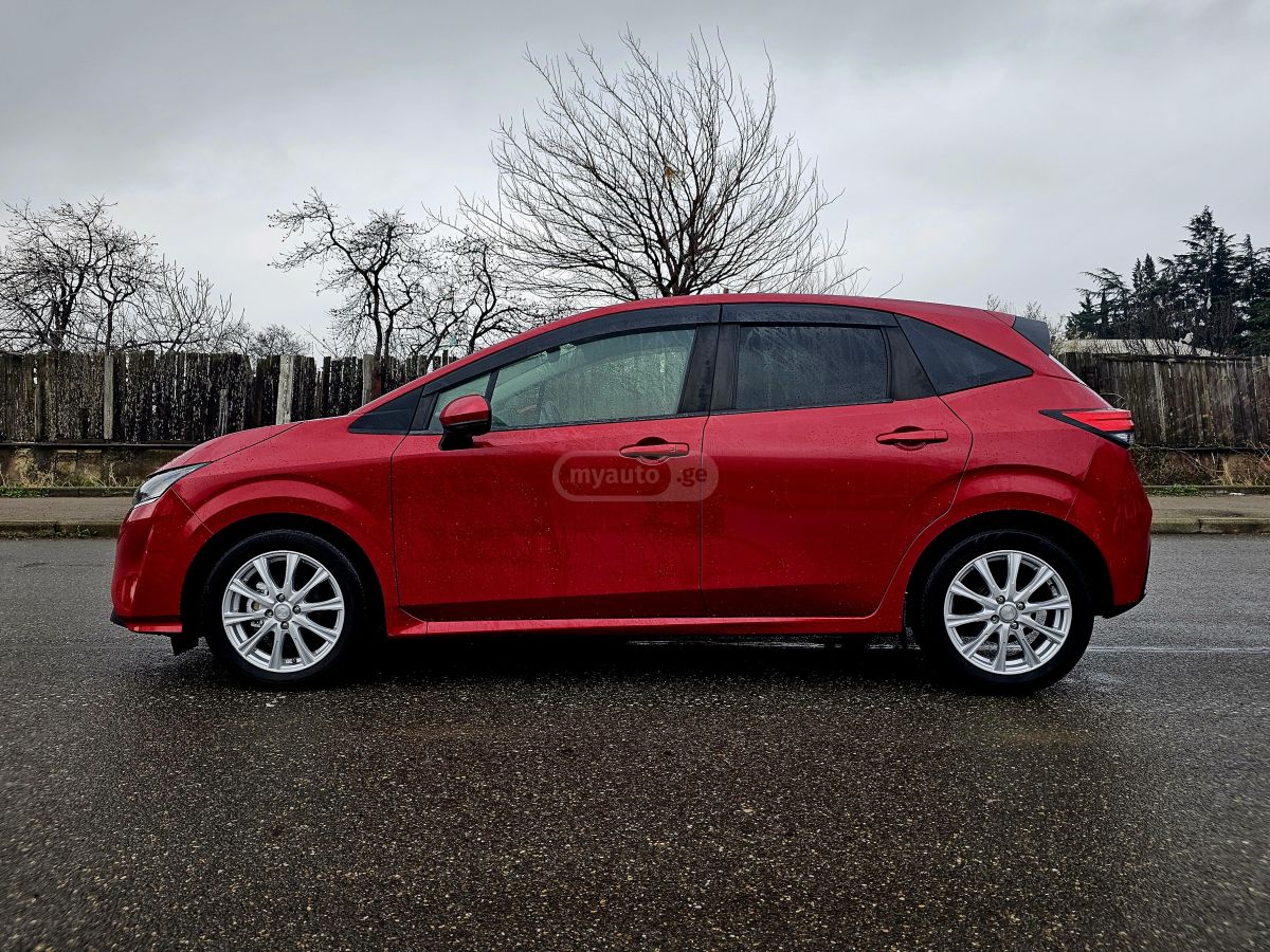 Nissan Note - фото 6