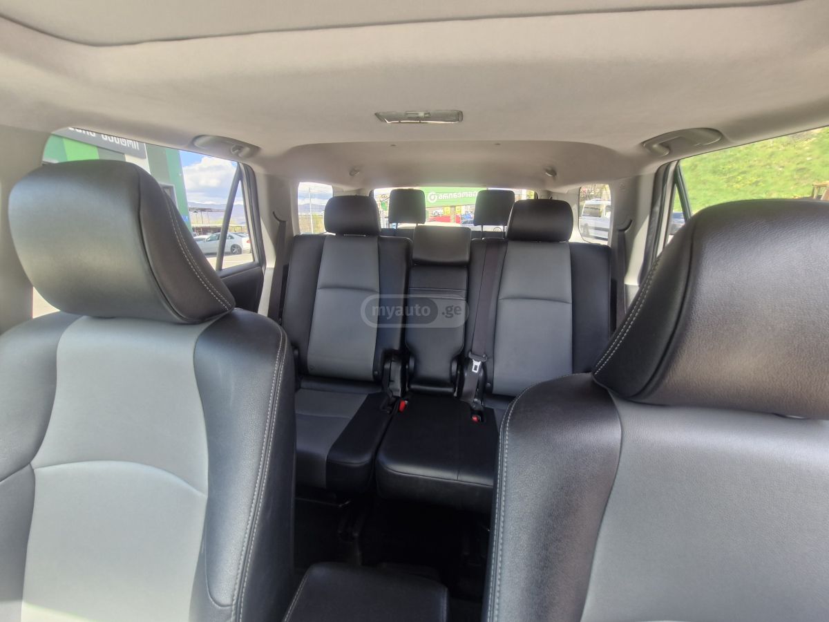 Toyota 4 Runner - фото 15