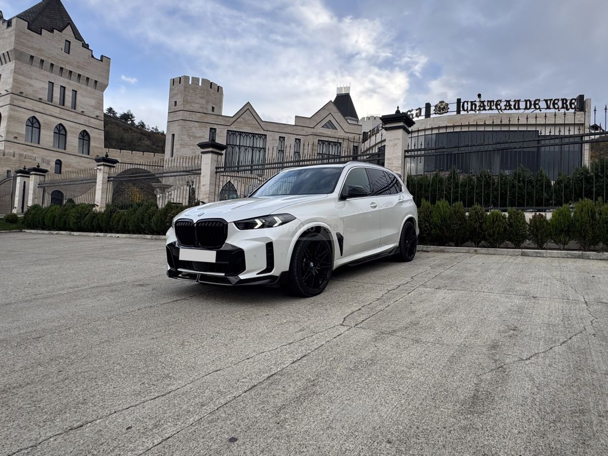 BMW xDrive40i 4dr All-Wheel Drive — миниатюра 2