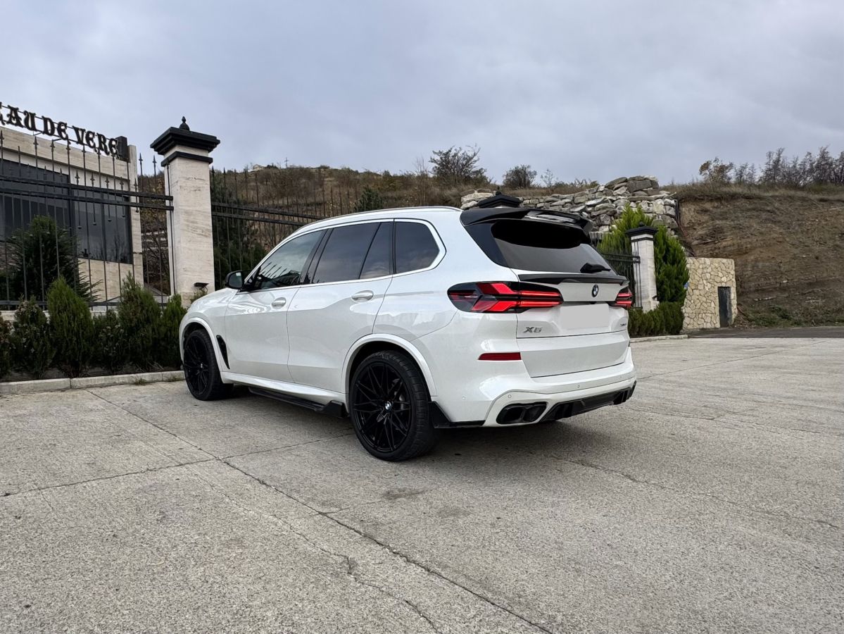 BMW xDrive40i 4dr All-Wheel Drive — миниатюра 6