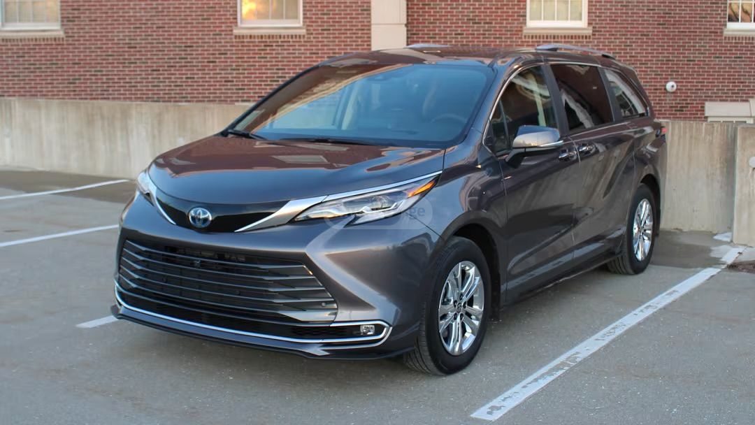 Toyota XLE 7 Passenger 4dr Front-Whee — миниатюра 8