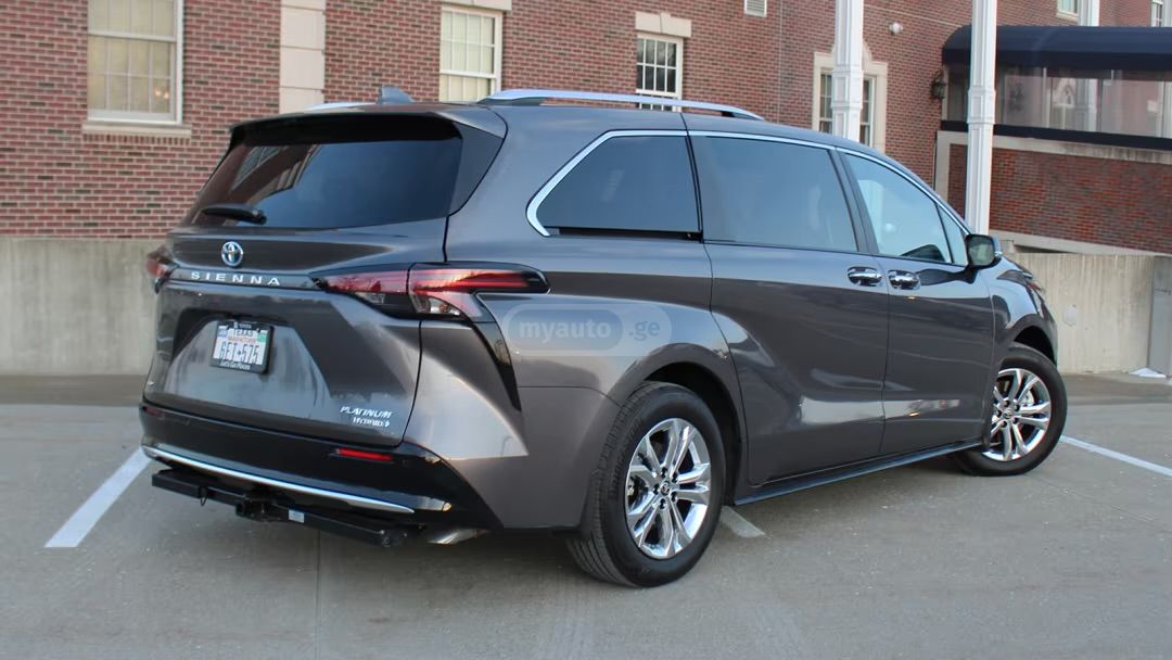 Toyota XLE 7 Passenger 4dr Front-Whee — миниатюра 9