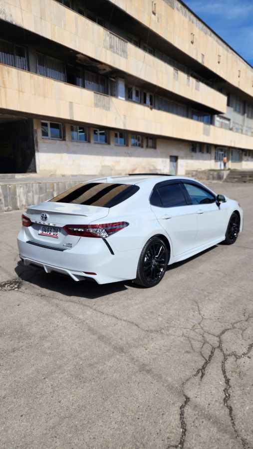Toyota Camry - фото 4