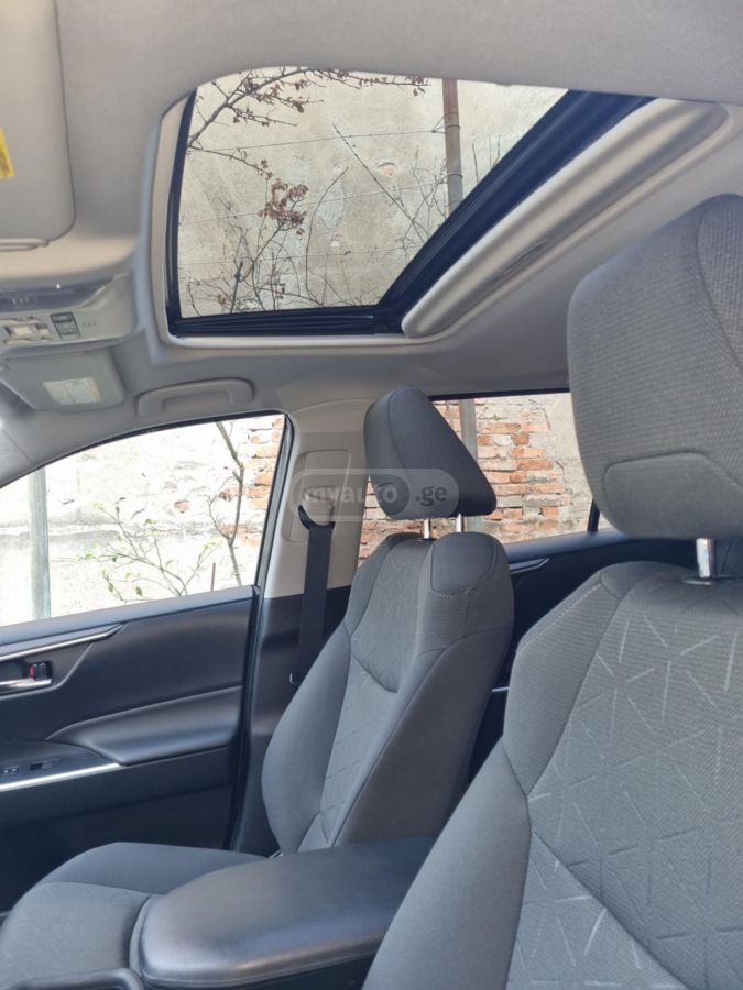 Toyota RAV 4 - фото 12