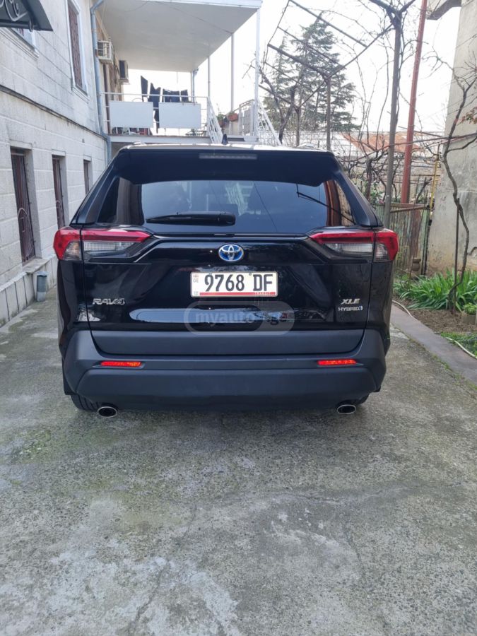 Toyota RAV 4 - фото 6