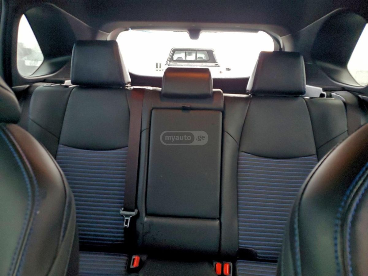 Toyota RAV 4 - фото 10