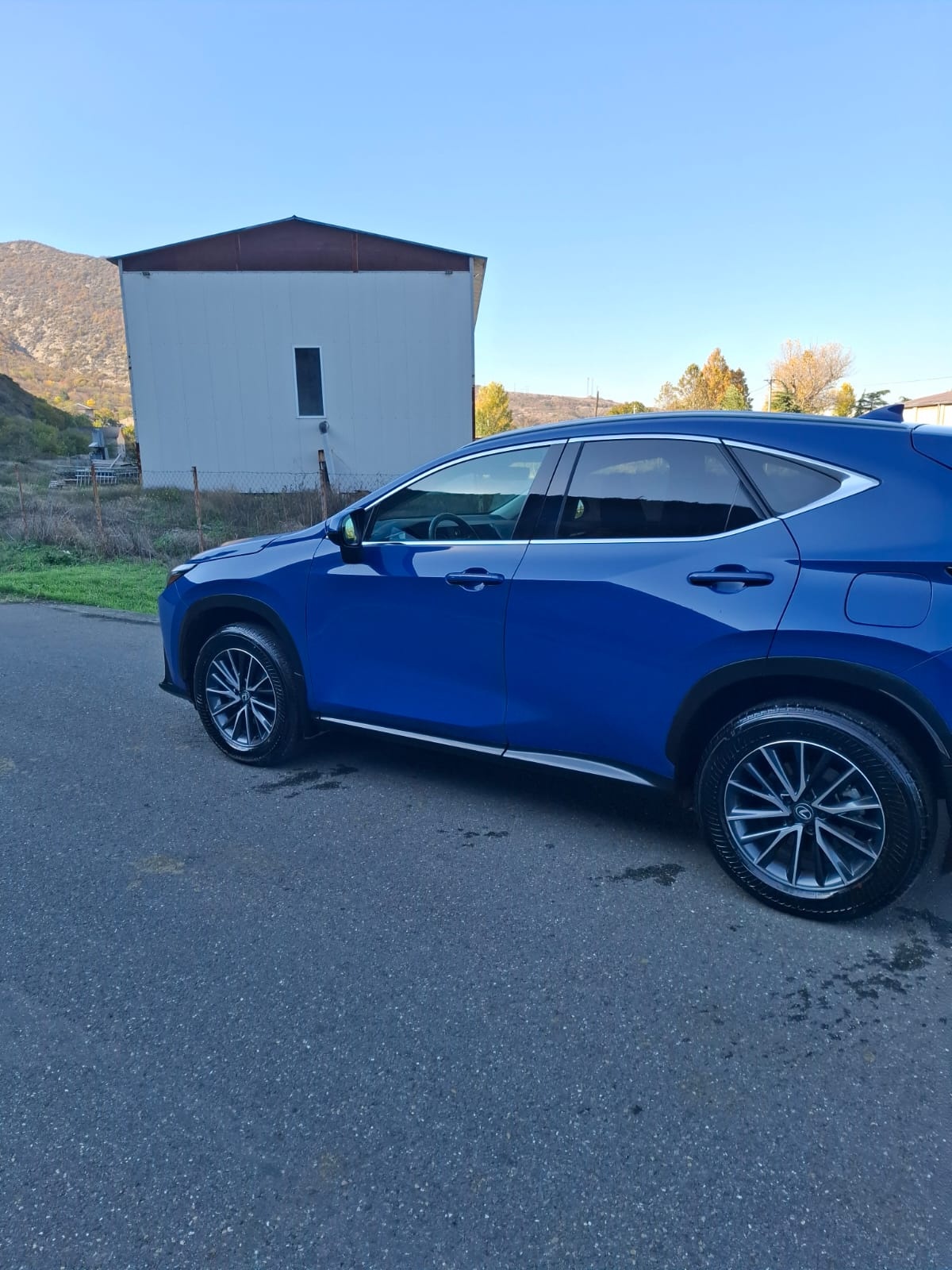 Lexus NX 250 2025 — фото 7 купить в Москве
