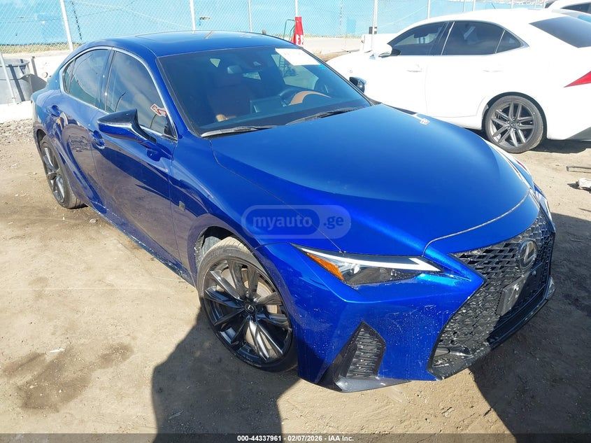 Lexus IS 300 2024 — миниатюра 1
