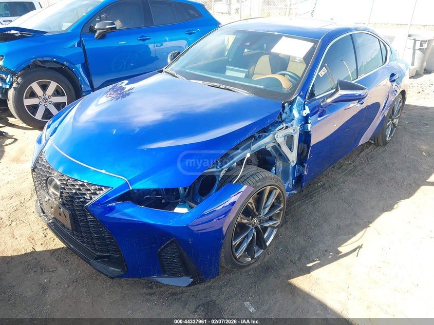 Lexus IS 300 2024 — миниатюра 2