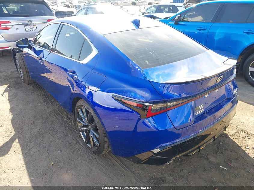 Lexus IS 300 2024 — миниатюра 3