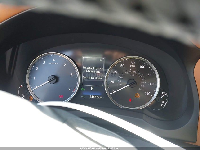 Lexus IS 300 2024 — миниатюра 7