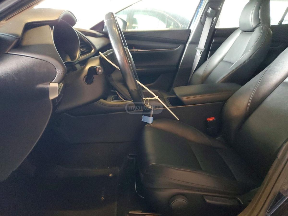 Mazda 1300 2020 — миниатюра 7