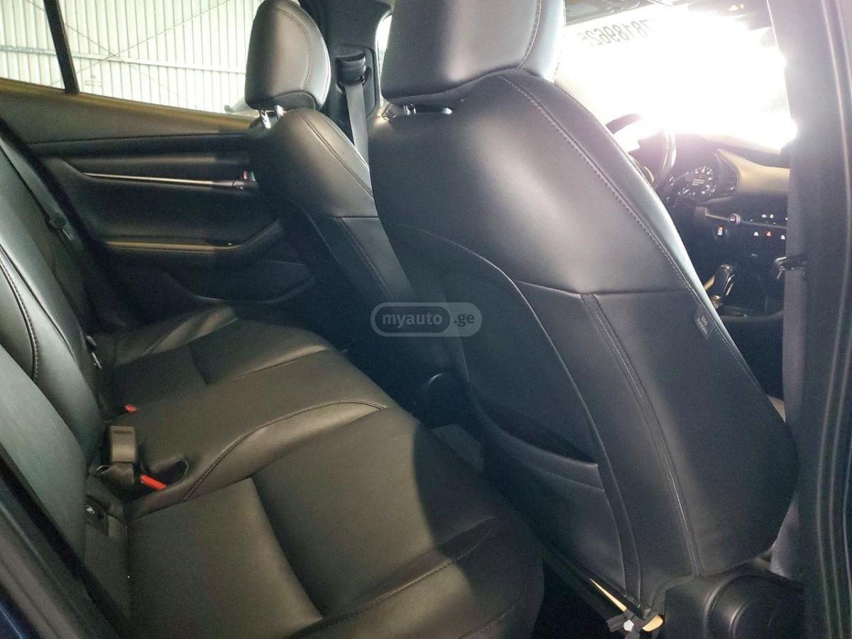 Mazda 1300 2020 — миниатюра 8