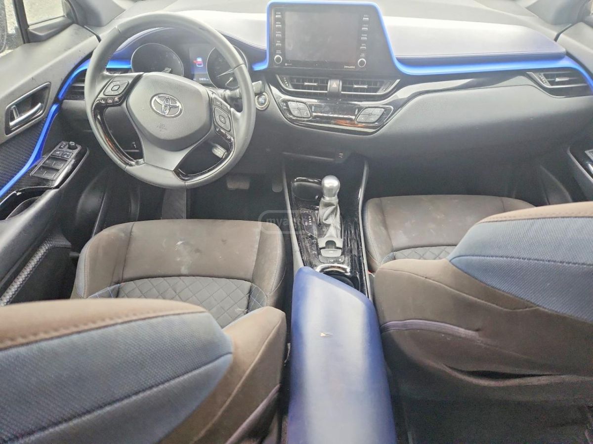 Toyota CHR - фото 8