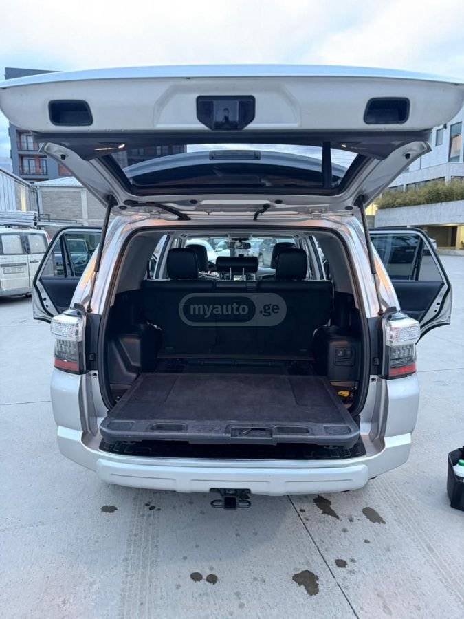 Toyota 4 Runner - фото 7