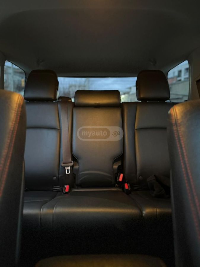 Toyota 4 Runner - фото 9