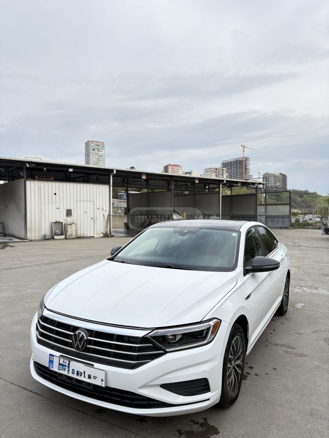 Volkswagen Jetta - фото 2